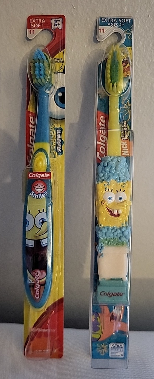 Lot of 2 Sponge Bob Square Pants Toothbrushes NOS Colgate 2 of 3 Collectibles